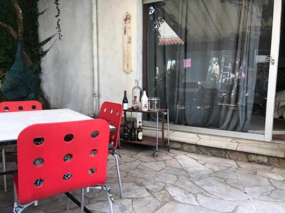 Loft La Perriere, Un Oasis En Pleine Ville Cholet Bagian luar foto